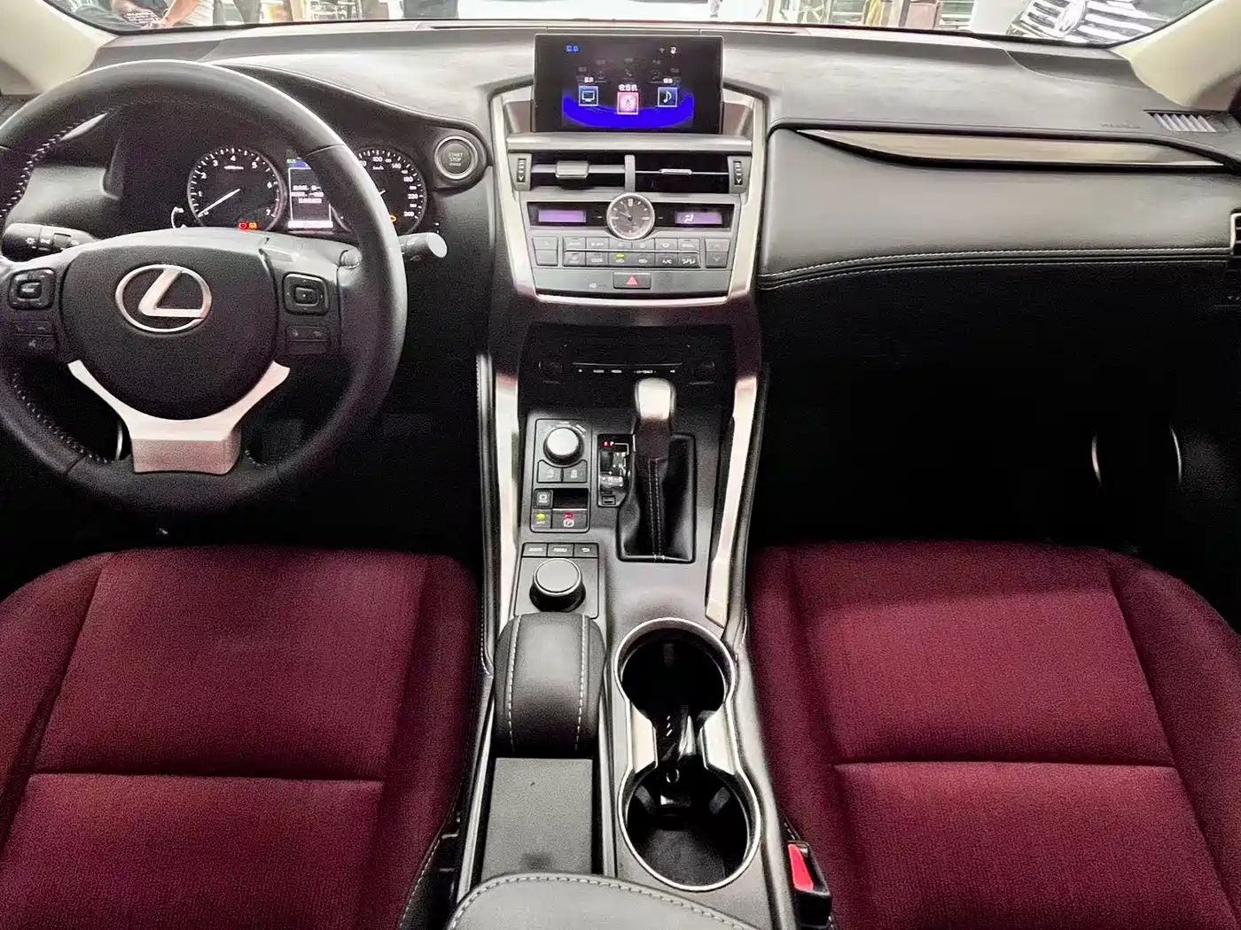Lexus NX 2017 200 Midnight Special Limited Edition фото 8