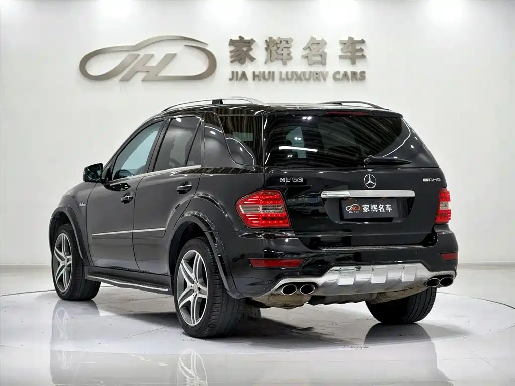 Mercedes-Benz M-Class AMG 2011 AMG ML 63 фото 5