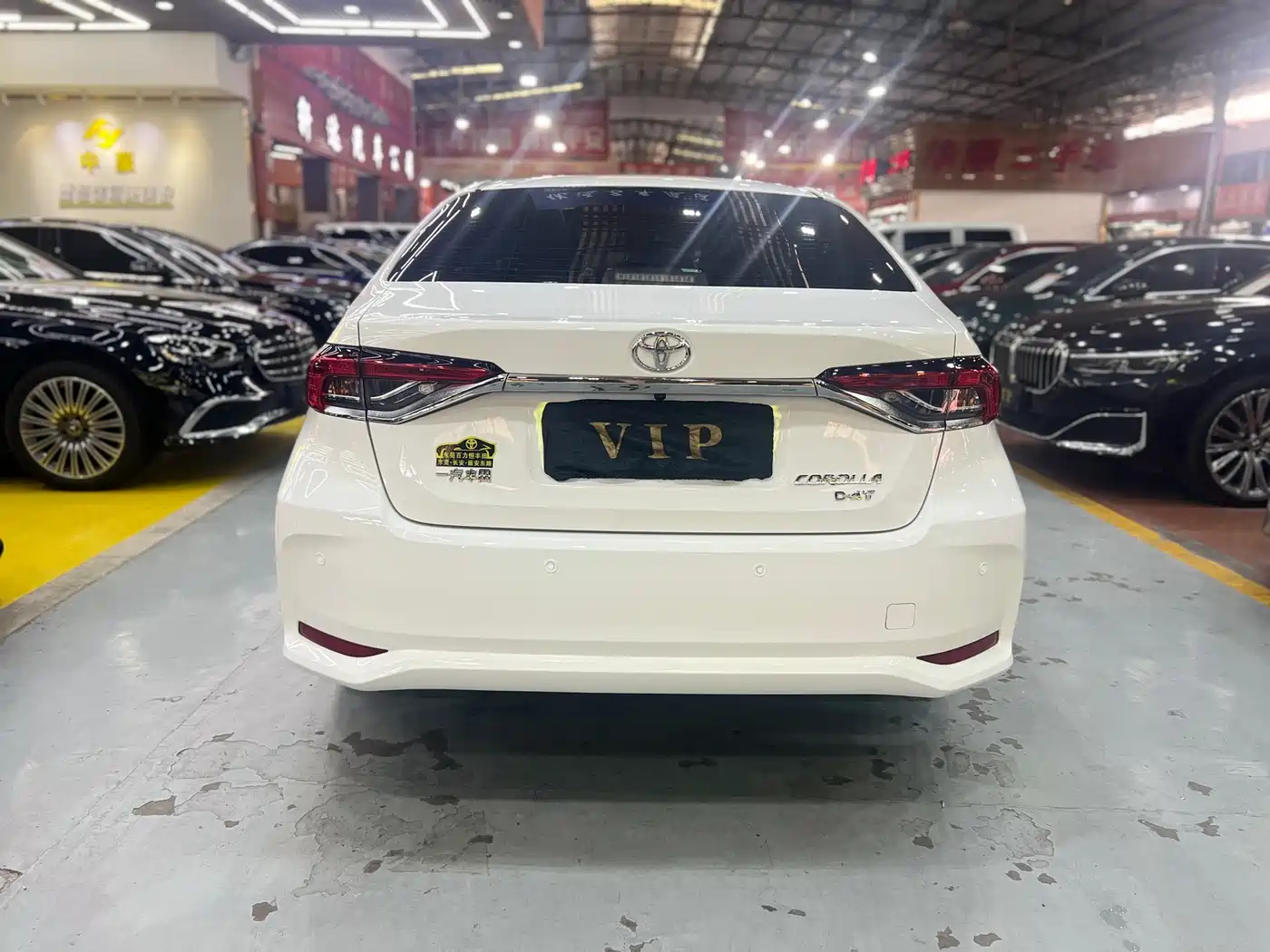 Toyota Corolla 2021 1.2T S-CVT Luxury Edition фото 4