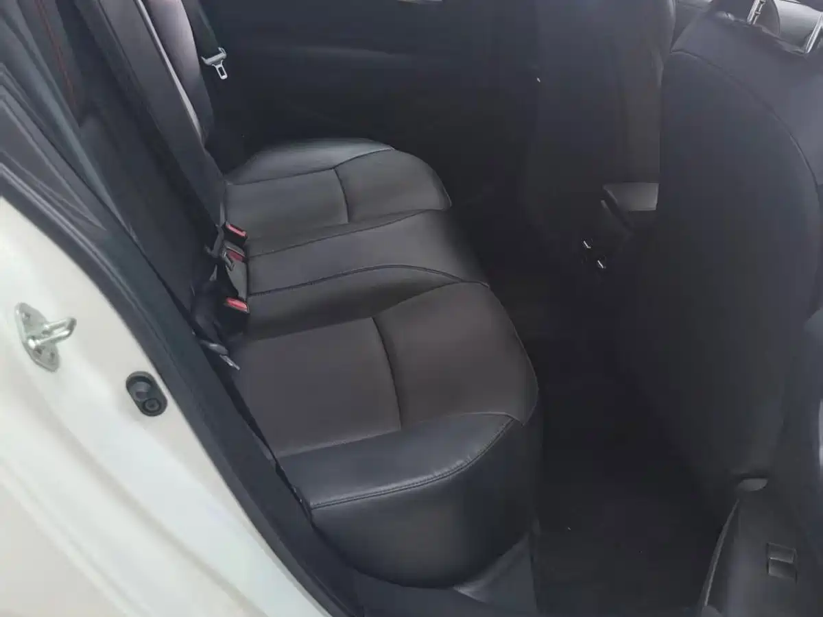 Toyota Levin 2023 185T CVT Sport фото 21