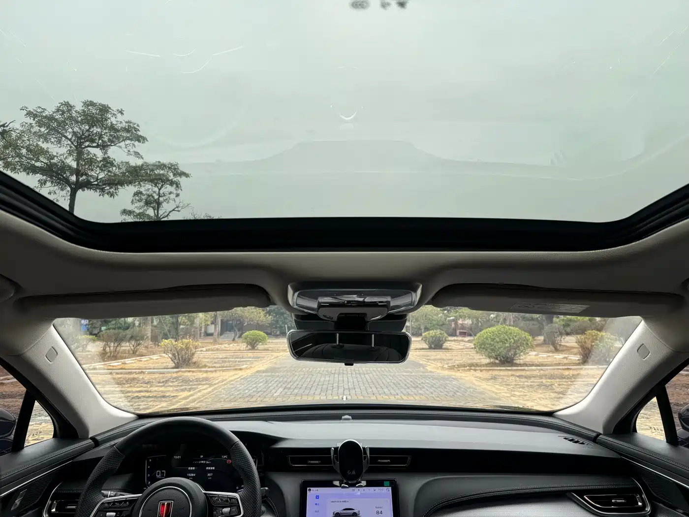 Hongqi H5 2024 1.5T DCT Smart Connect Flag Rhythm Edition фото 6