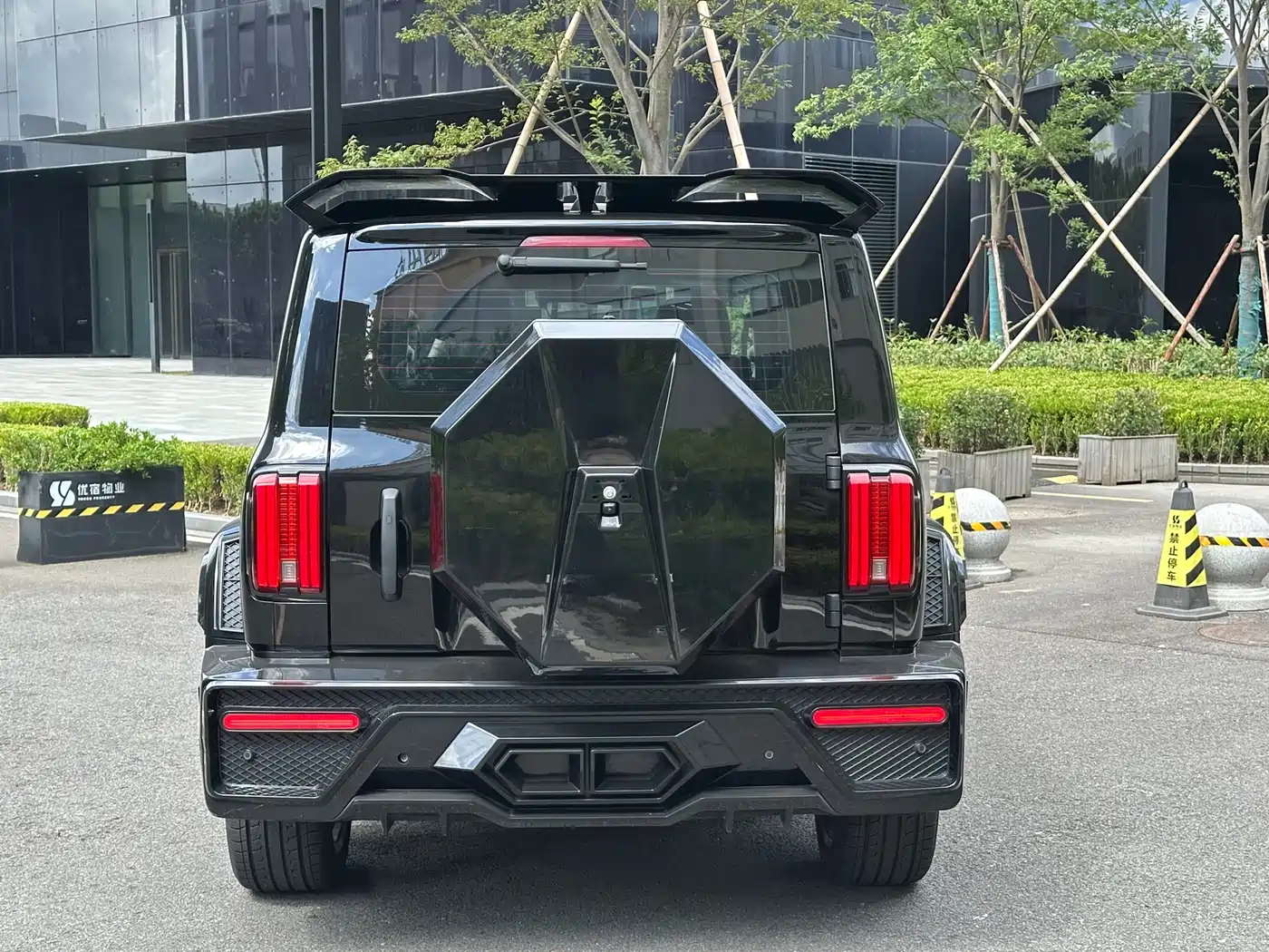 Tank 300 2023 Off-Road Edition 2.0T Conqueror фото 13