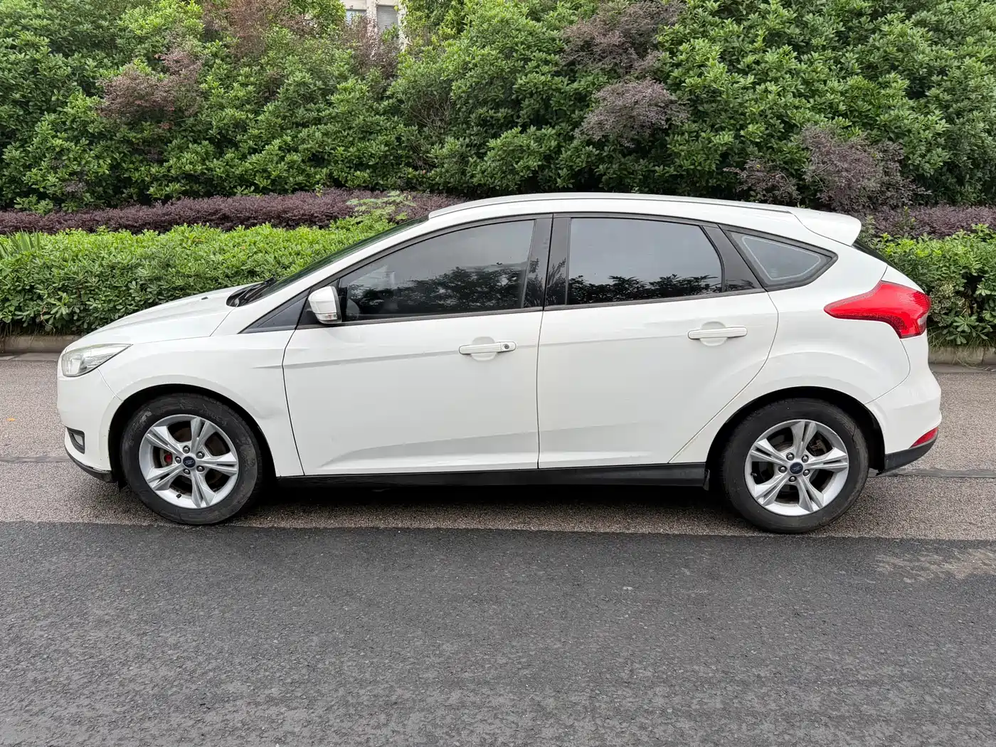Фото 4 - Ford Focus
