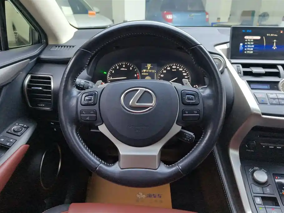 Lexus NX 2015 200t AWD F Sport фото 15