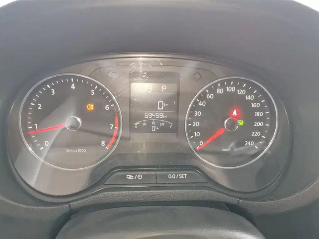 Volkswagen Polo 2014 1.6L Automatic Comfort Edition фото 12