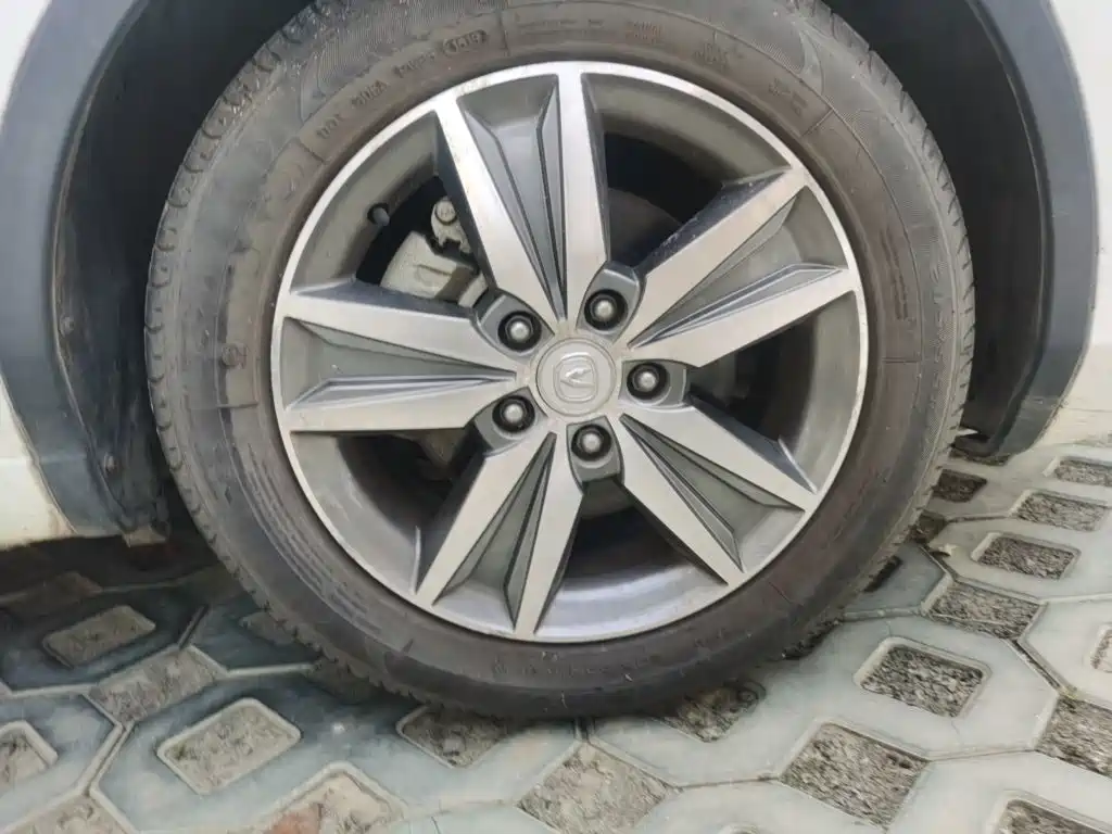 Фото 24 - Changan Eado XT
