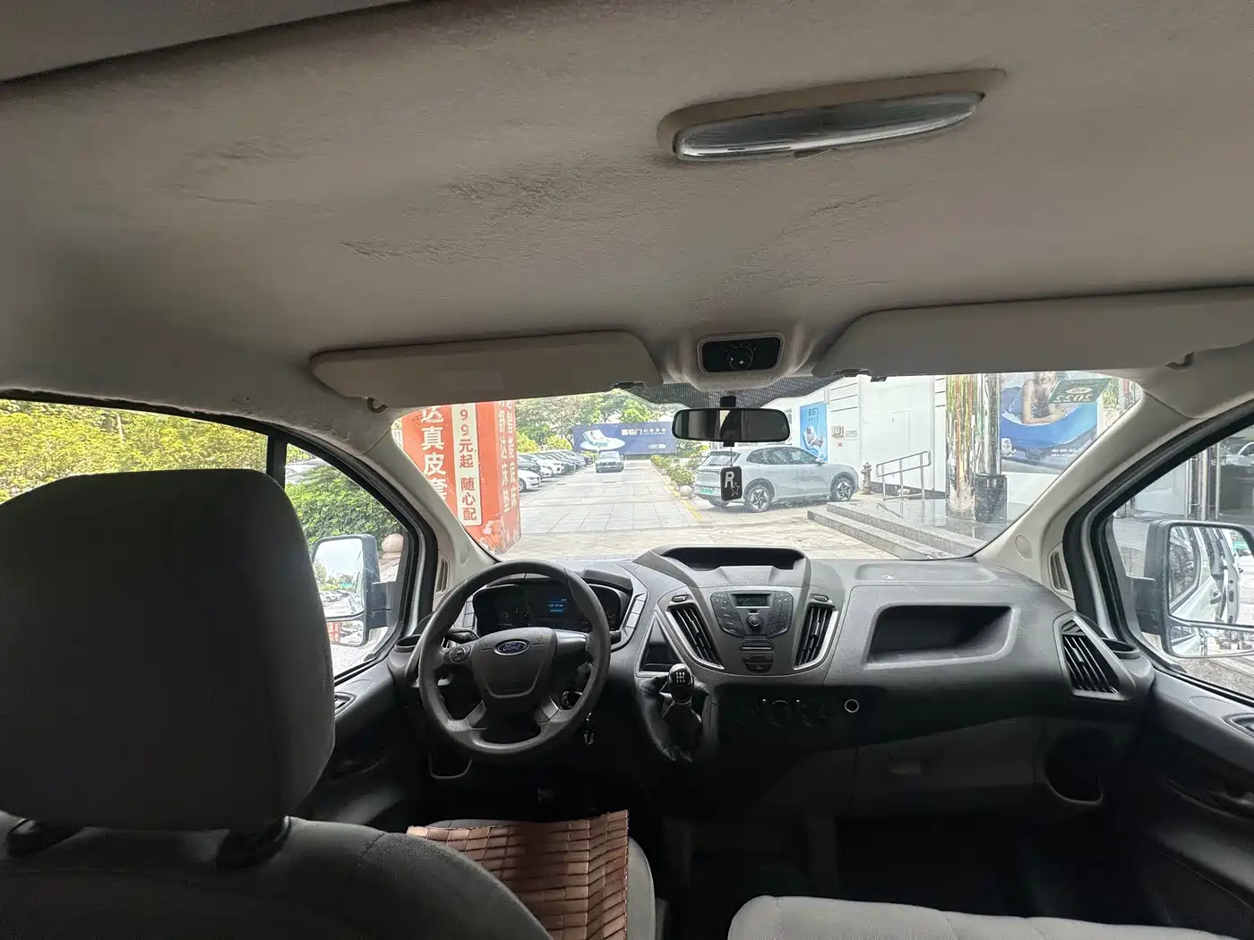 Ford Transit 2020 2019 2.0T Diesel Multi-Purpose Commercial Vehicle Short Wheelbase Medium Roof 6-Seater China VI