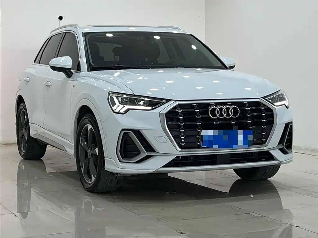 Audi Q3 2022 35 TFSI Fashion Dynamic фото 3