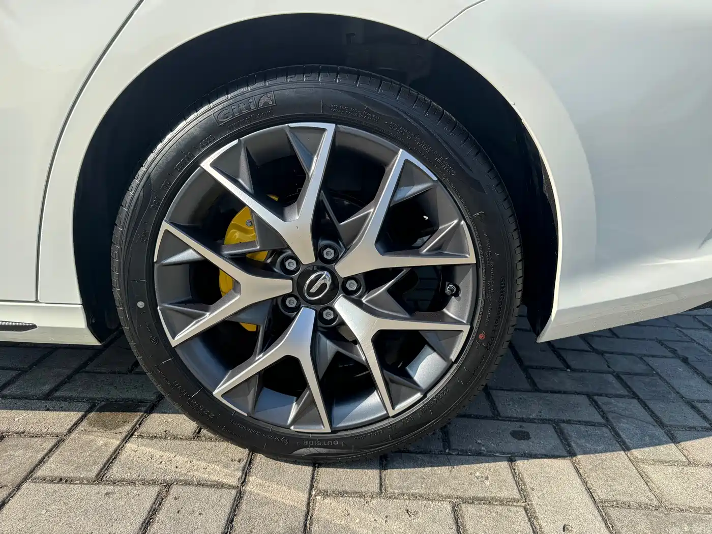 GAC Trumpchi Trumpchi Emkoo 2021 270T DCT J15 Edition фото 20
