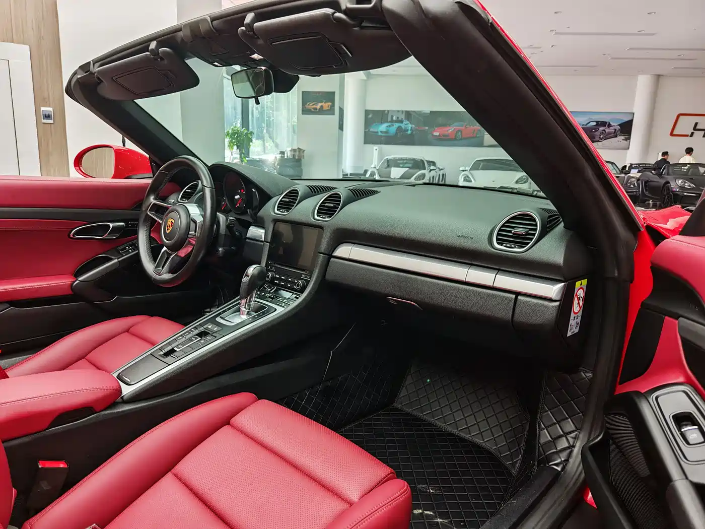 Porsche 718 2018 Boxster 2.0T фото 4