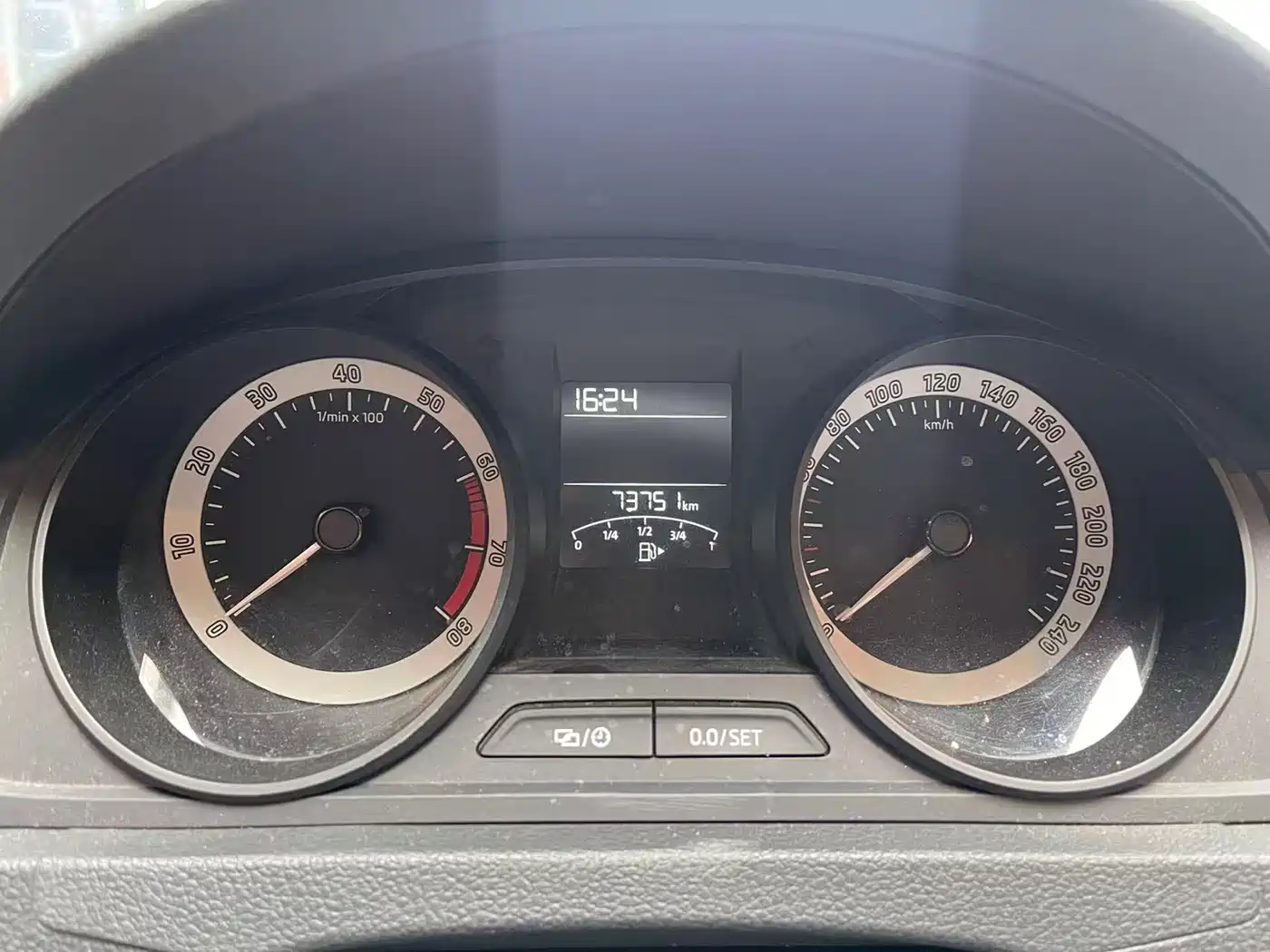 Škoda Skoda Rapid Spaceback 2018 1.6L Automatic Standard фото 11