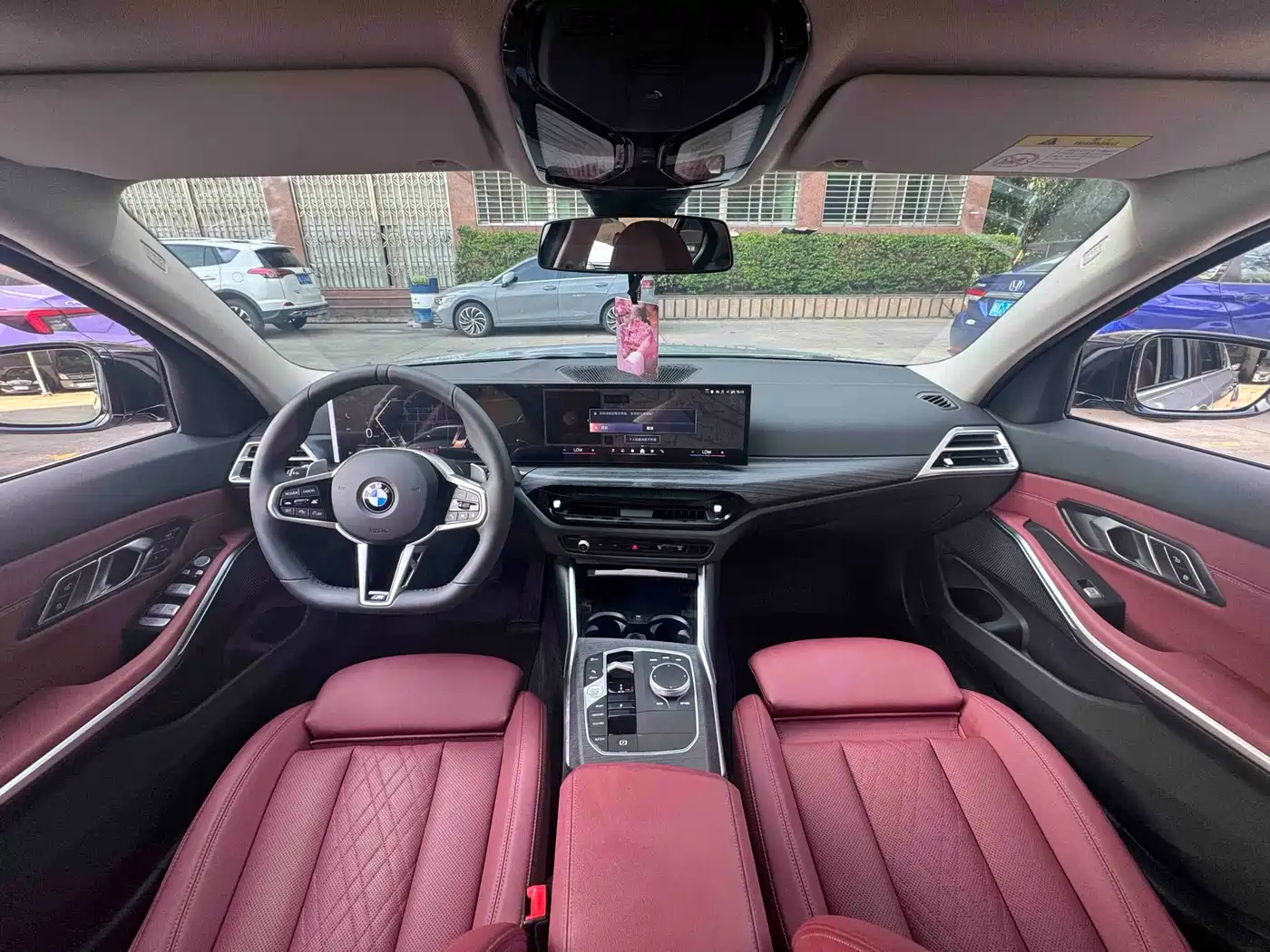 BMW 3 Series 2025 325Li M Sport Package фото 13