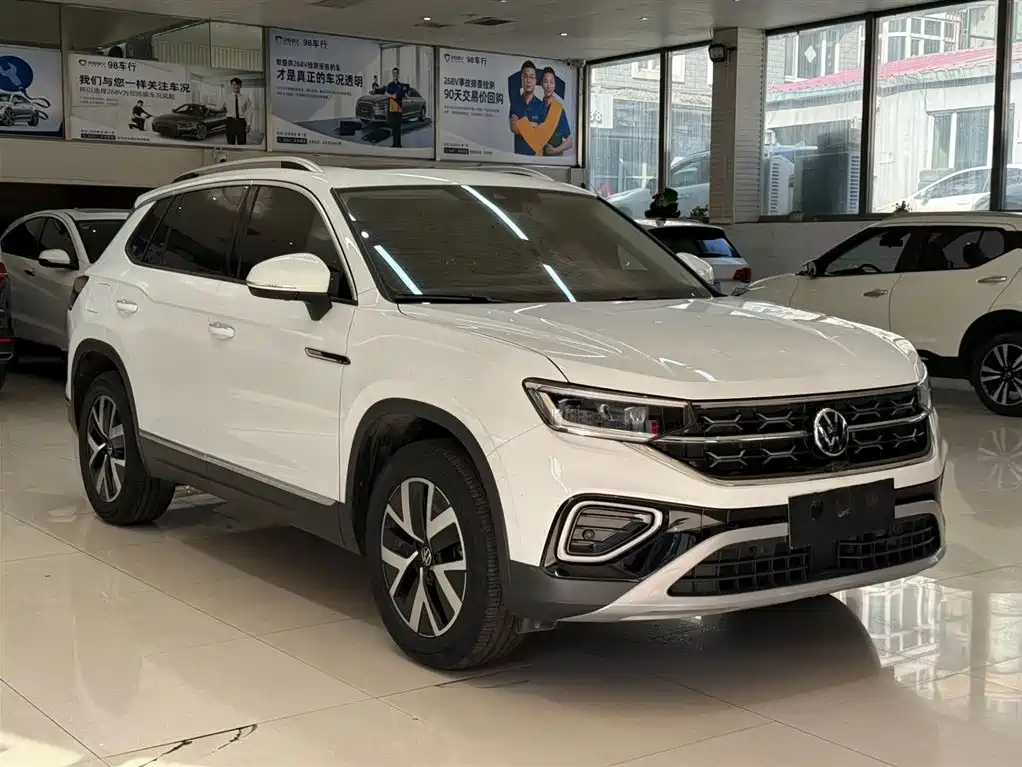Volkswagen Tayron 2023 280TSI 2WD Luxury Plus Advanced Edition фото 3