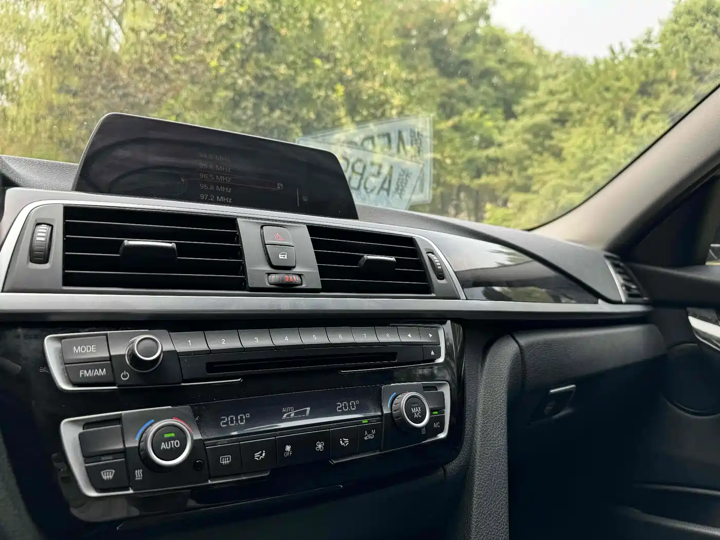 BMW 3 Series 2017 320Li M Sport фото 5