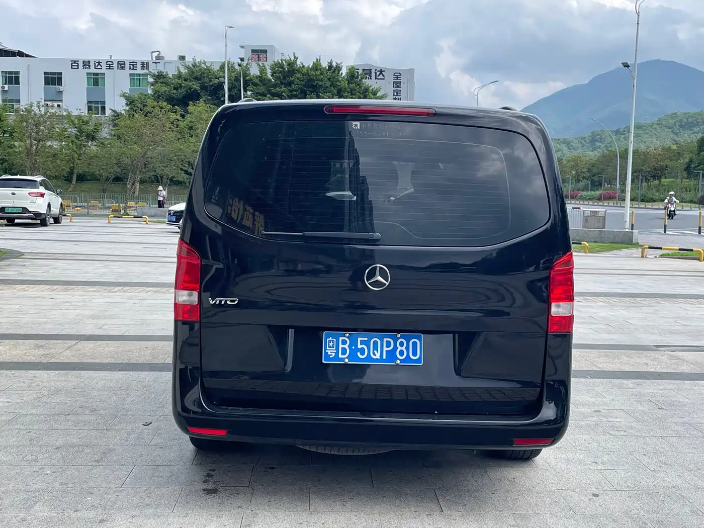 Mercedes-Benz Vito 2018 2.0T Business Edition China VI фото 7