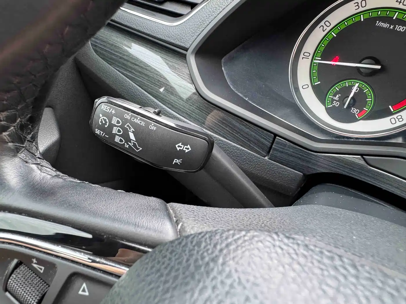 Škoda Superb 2018 TSI330 DSG Luxury Edition China V фото 12