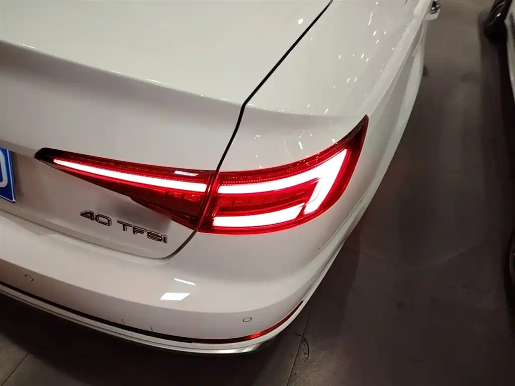 Audi A4L 2019 40 TFSI Fashion (China V) фото 8