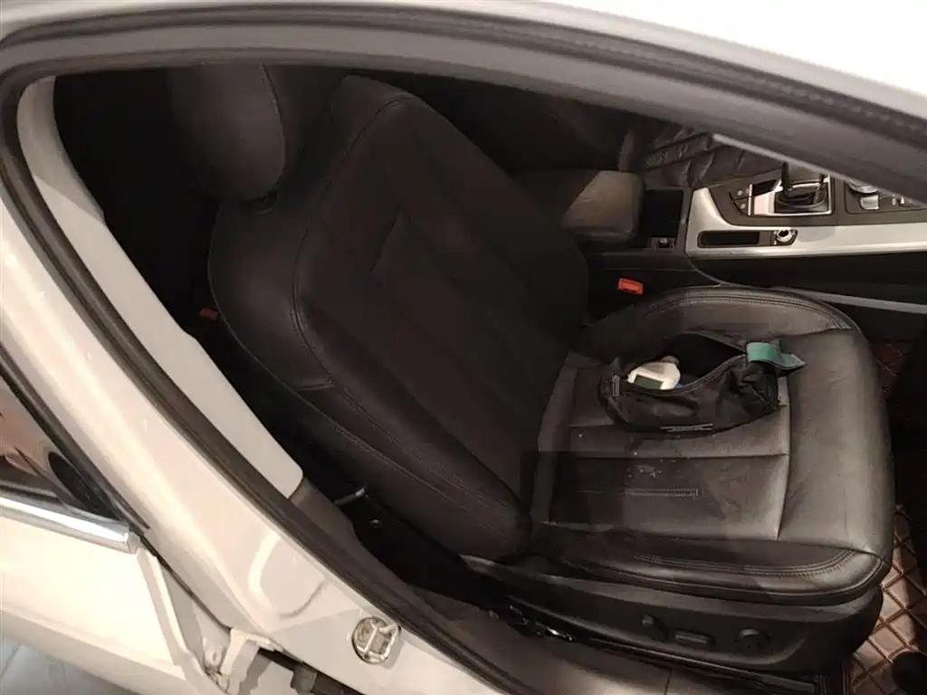 Audi A4L 2019 40 TFSI Fashion (China V) фото 25