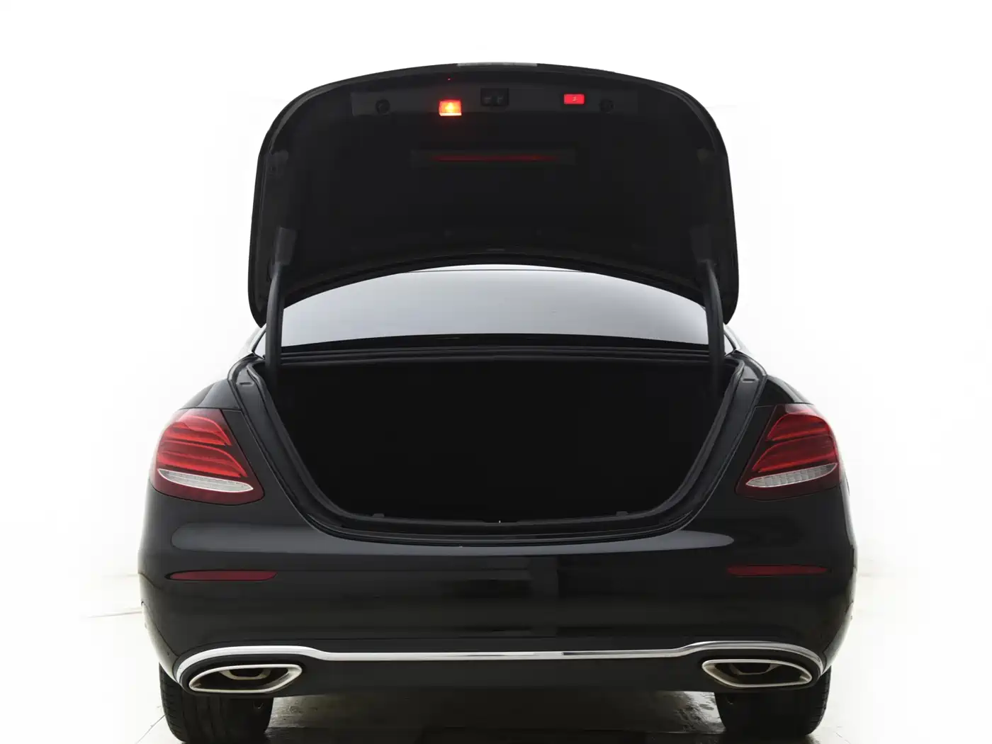 Mercedes-Benz E-Class 2018 E 300 L Luxury фото 7