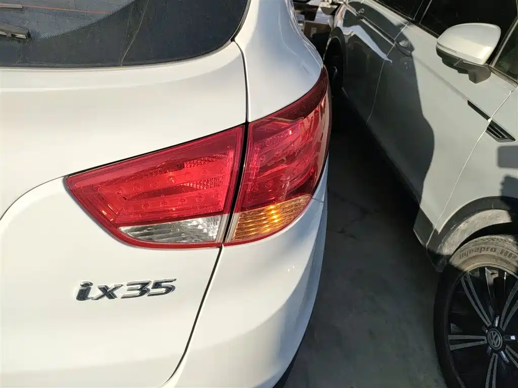 Hyundai Beijing Hyundai ix35 2015 2.0L Automatic 2WD Comfort China V фото 8
