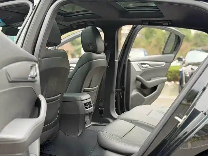 Cadillac CT5 2023 28T Luxury Style (Standard Edition) фото 6