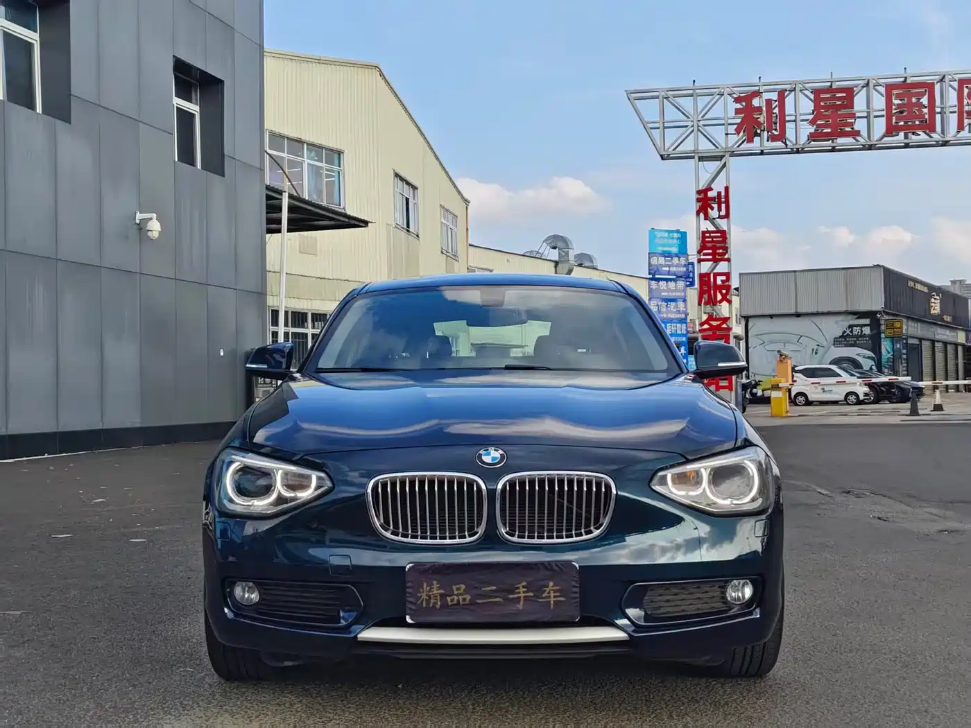 BMW 1 Series (Import) 2013 Facelift 116i Urban Model фото 2