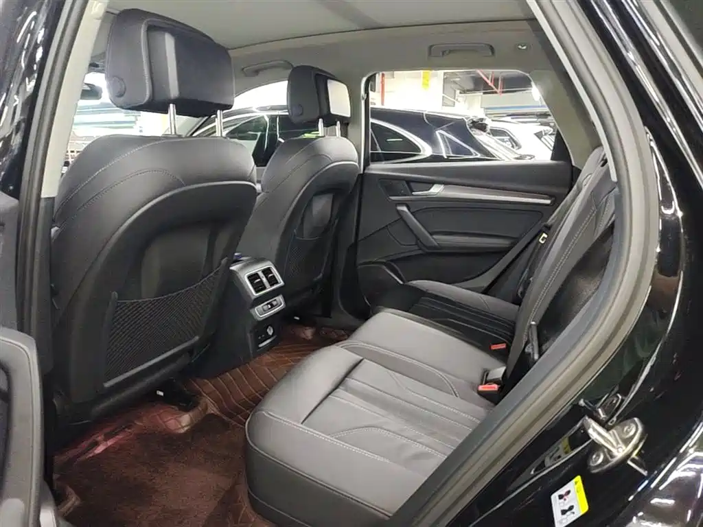 Audi Q5L 2022 Facelift 40T Luxury Dynamic фото 17