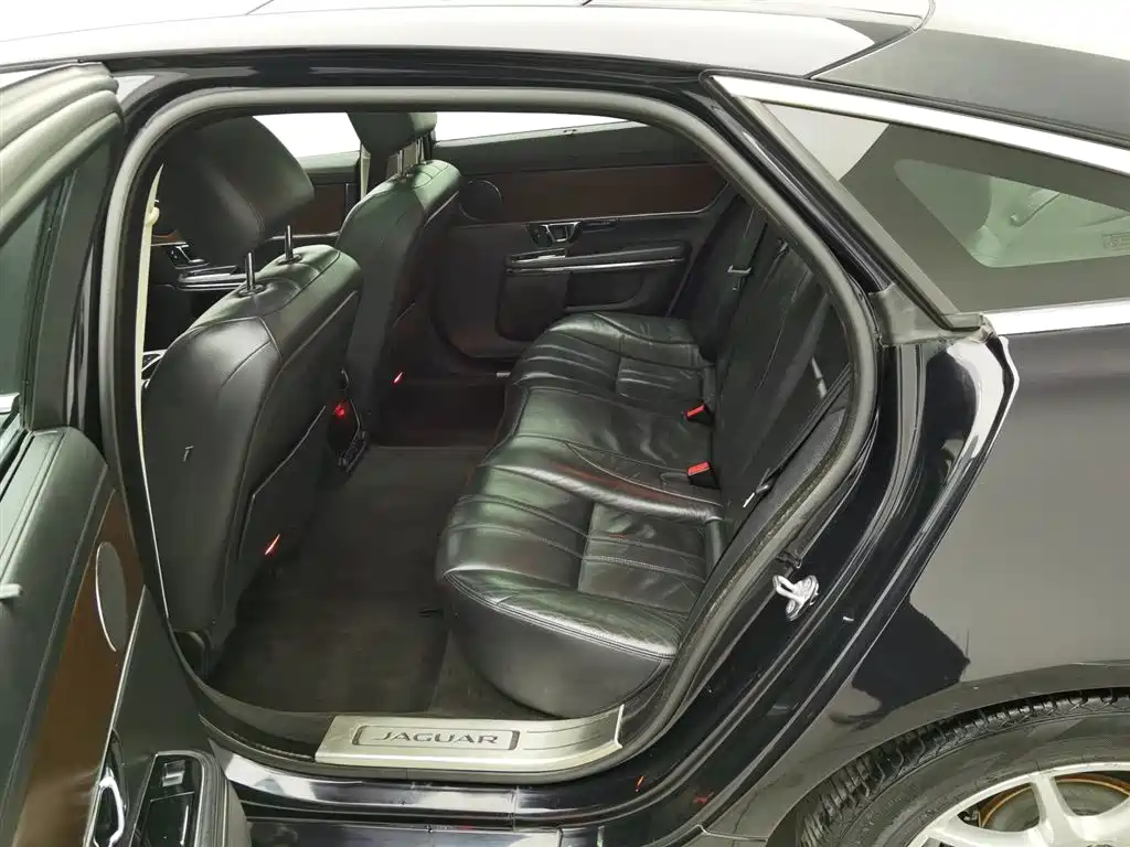 Jaguar XJ 2014 XJL 2.0T 2WD Elegant Business Edition фото 15