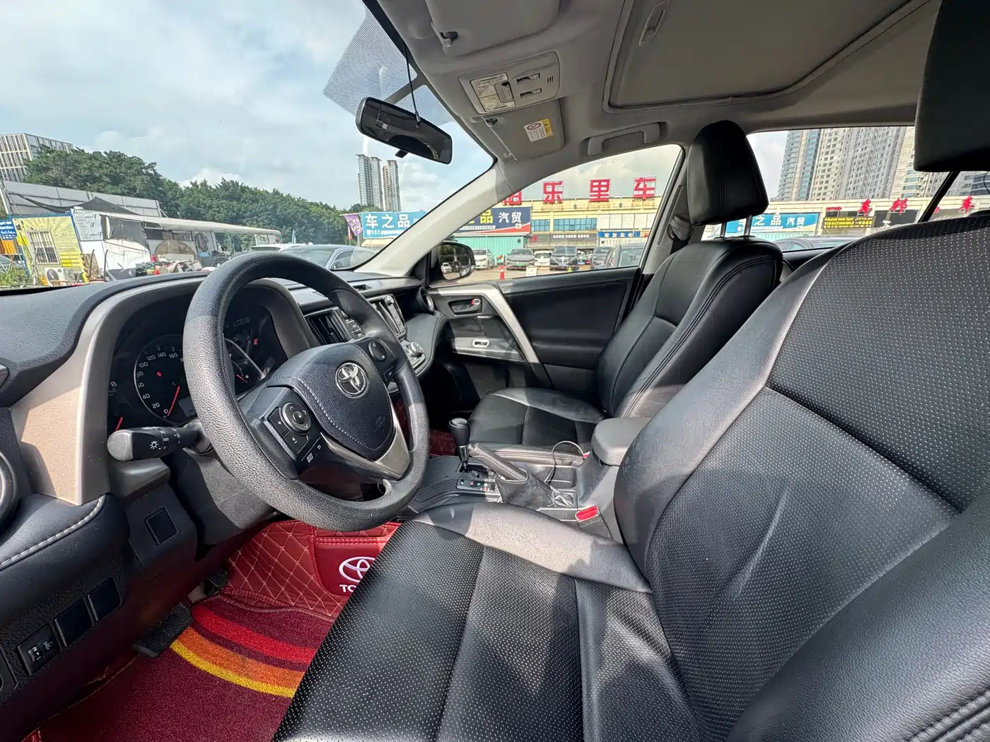 Toyota RAV4 Rongfang 2015 2.0L CVT 2WD Trend Edition фото 5