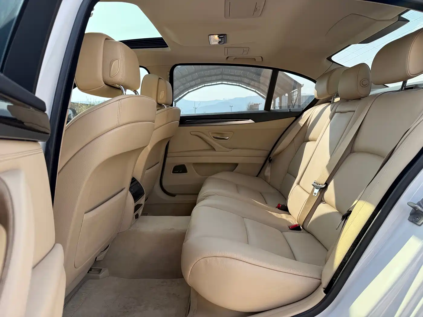 BMW 5 Series 2012 523Li Luxury фото 26