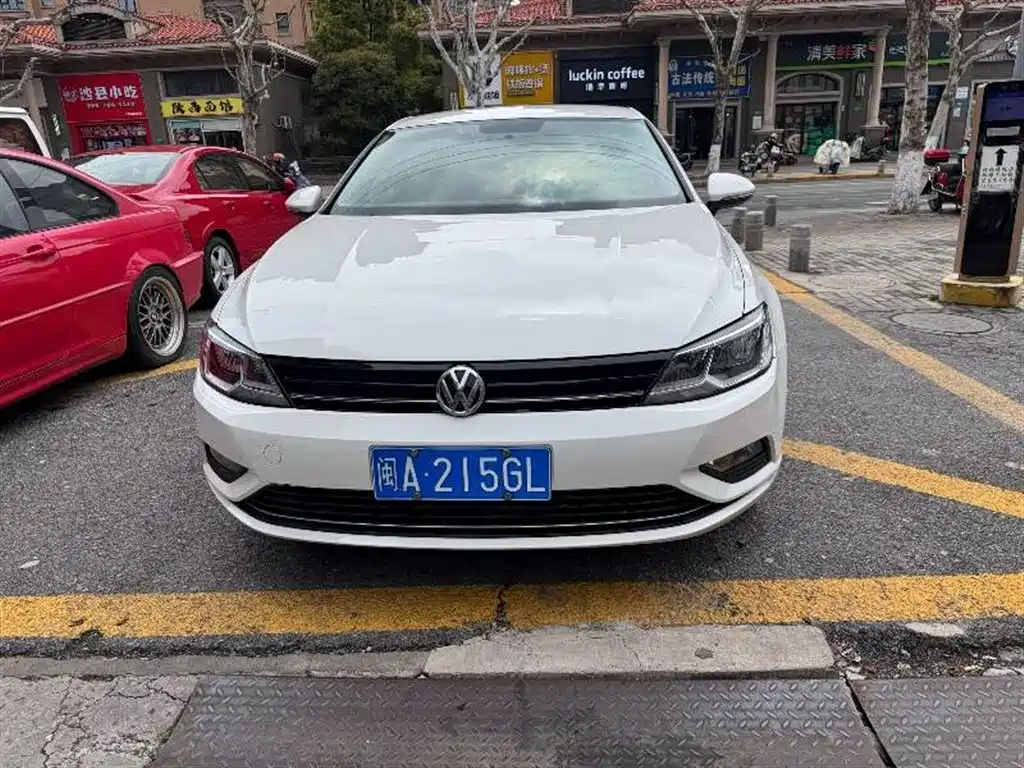Volkswagen Lamando 2018 230TSI DSG Trend Edition фото 2