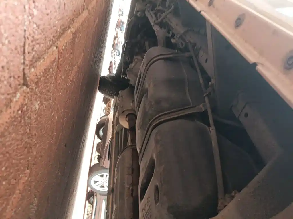 Foton Fengjing G7 2020 2020 Model 2.4L Commercial Long Wheelbase High Roof 6-Seater Business Van China VI 4K22D4M