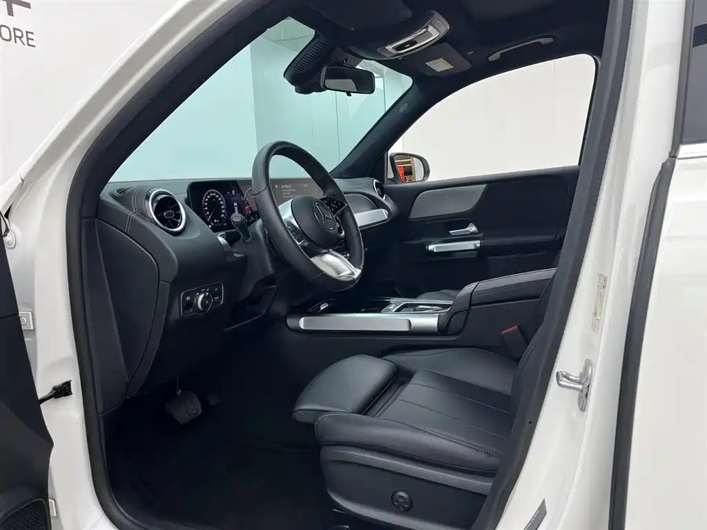 Mercedes-Benz GLB 2024 Facelift GLB 200 Dynamic фото 9