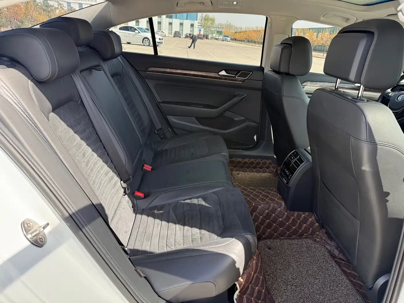 Volkswagen Magotan 2018 330TSI DSG Luxury фото 33