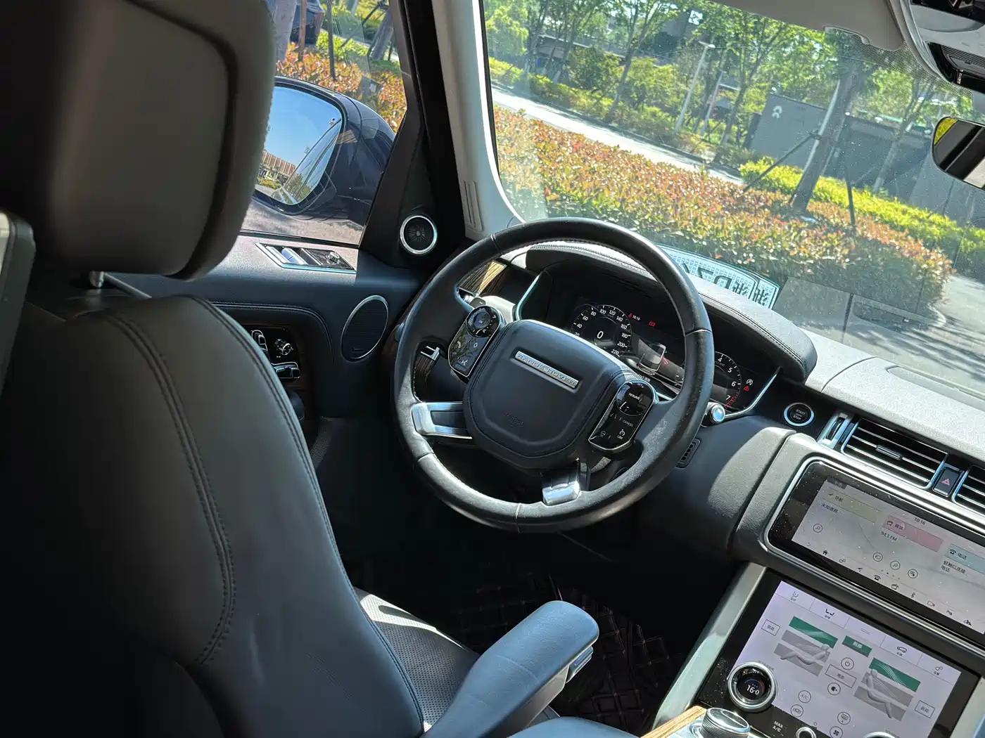 Land Rover Range Rover 2019 3.0 SC V6 Heritage Extended Edition фото 11