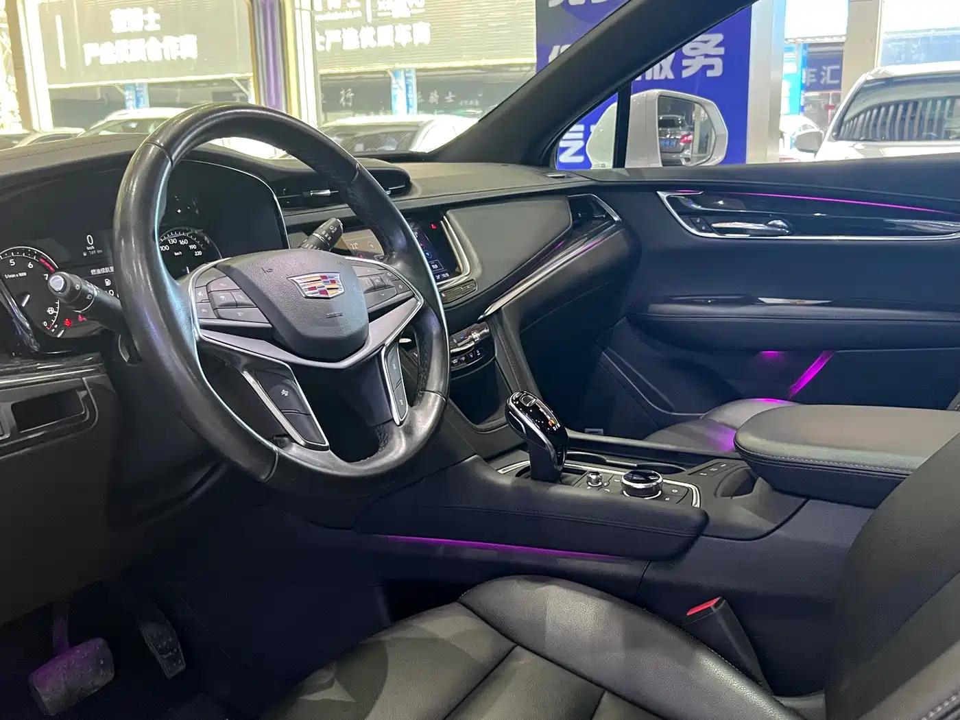 Cadillac XT5 2021 2.0T 2WD Luxury Edition фото 17