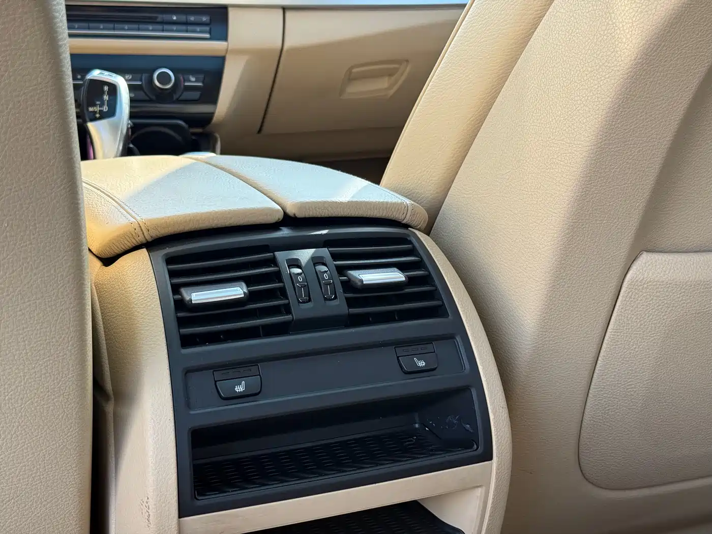 BMW 5 Series 2012 523Li Luxury фото 32