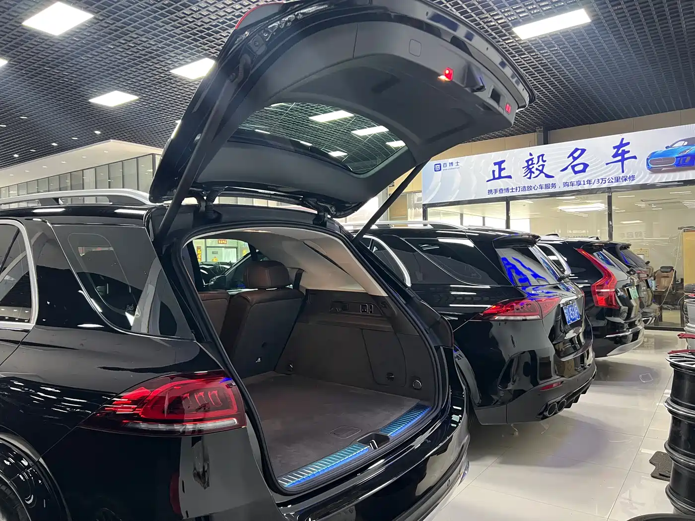 Mercedes-Benz GLE 2020 Facelift GLE 350 4MATIC Fashion Special Edition фото 15