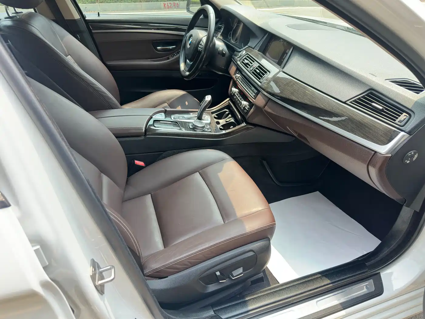 BMW 5 Series 2017 525Li Luxury Design Package фото 8