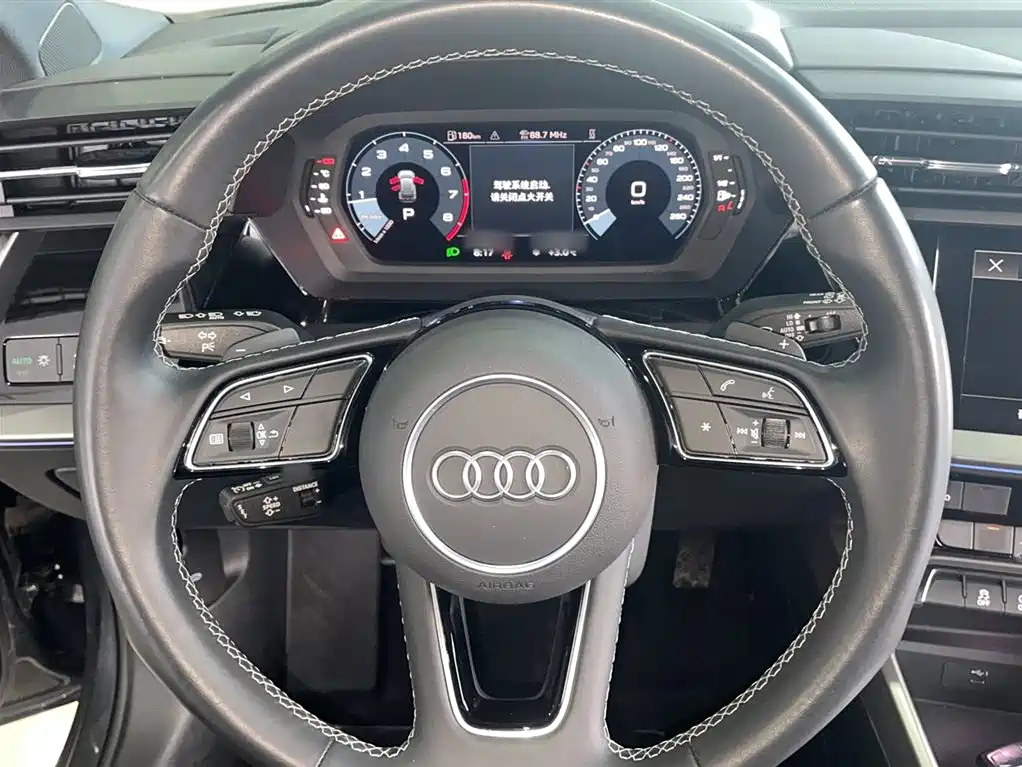 Audi A3 2023 Facelift Sportback 35 TFSI Fashion Sport фото 7