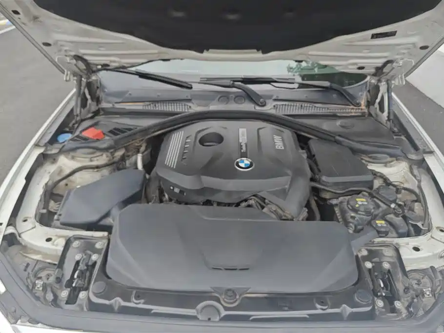 BMW 1 Series (Import) 2016 120i Leading Model фото 10