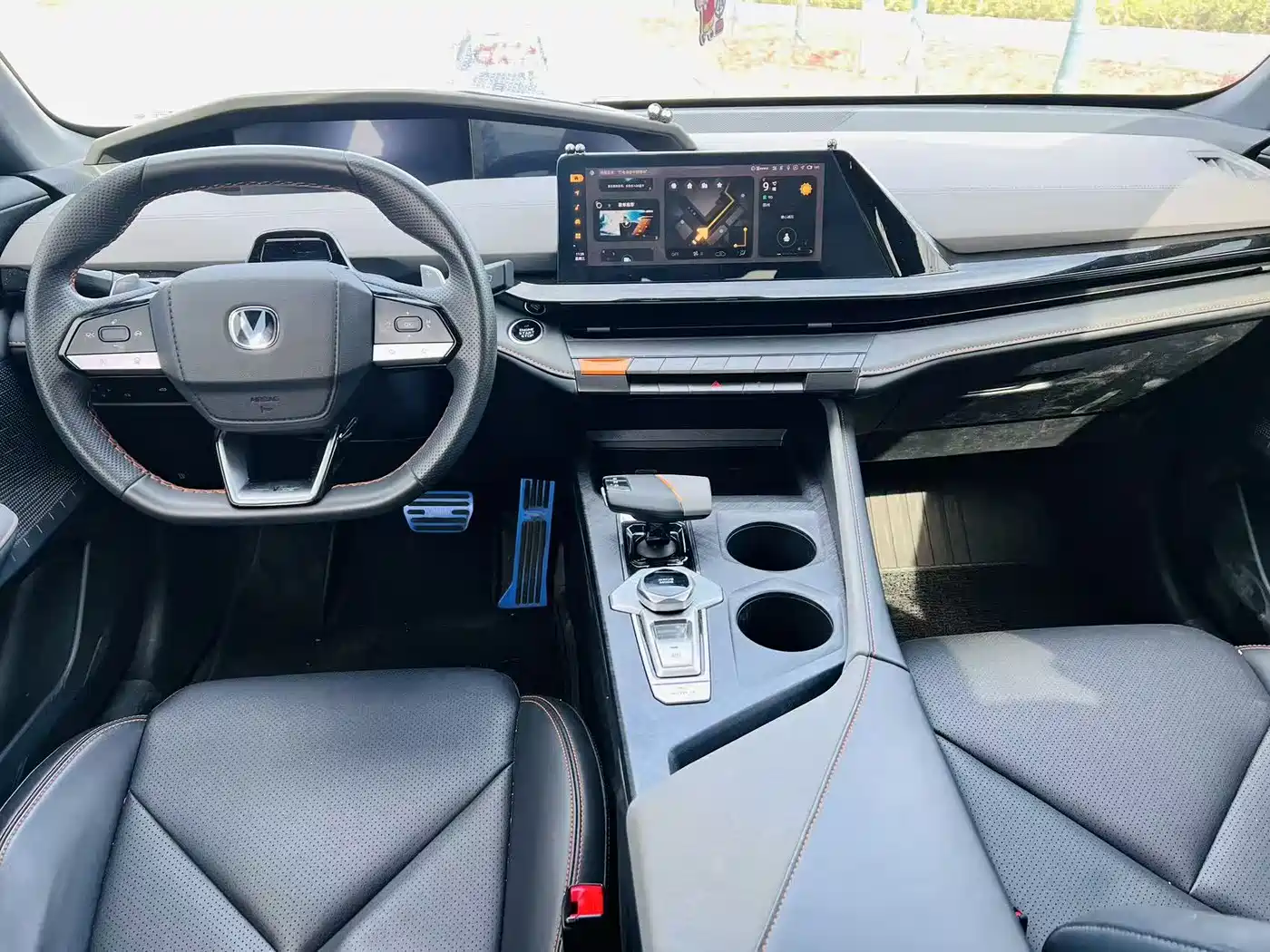 CHANGAN UNI-V