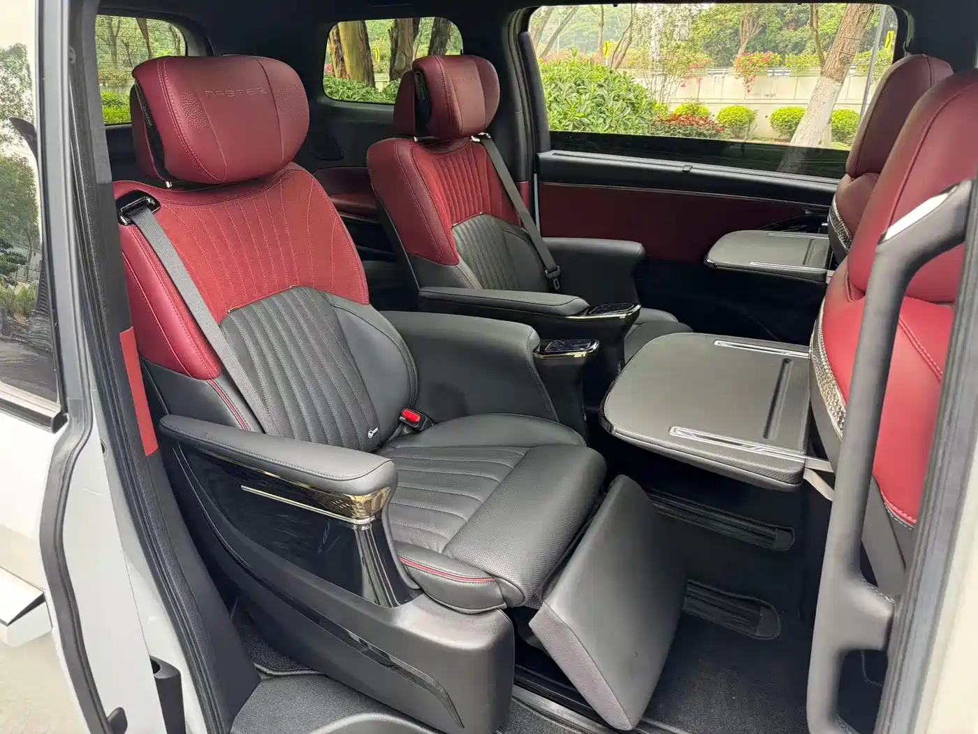 GAC Trumpchi Trumpchi M8 2024 Patriarch Series Twin Engine Flagship Edition фото 9