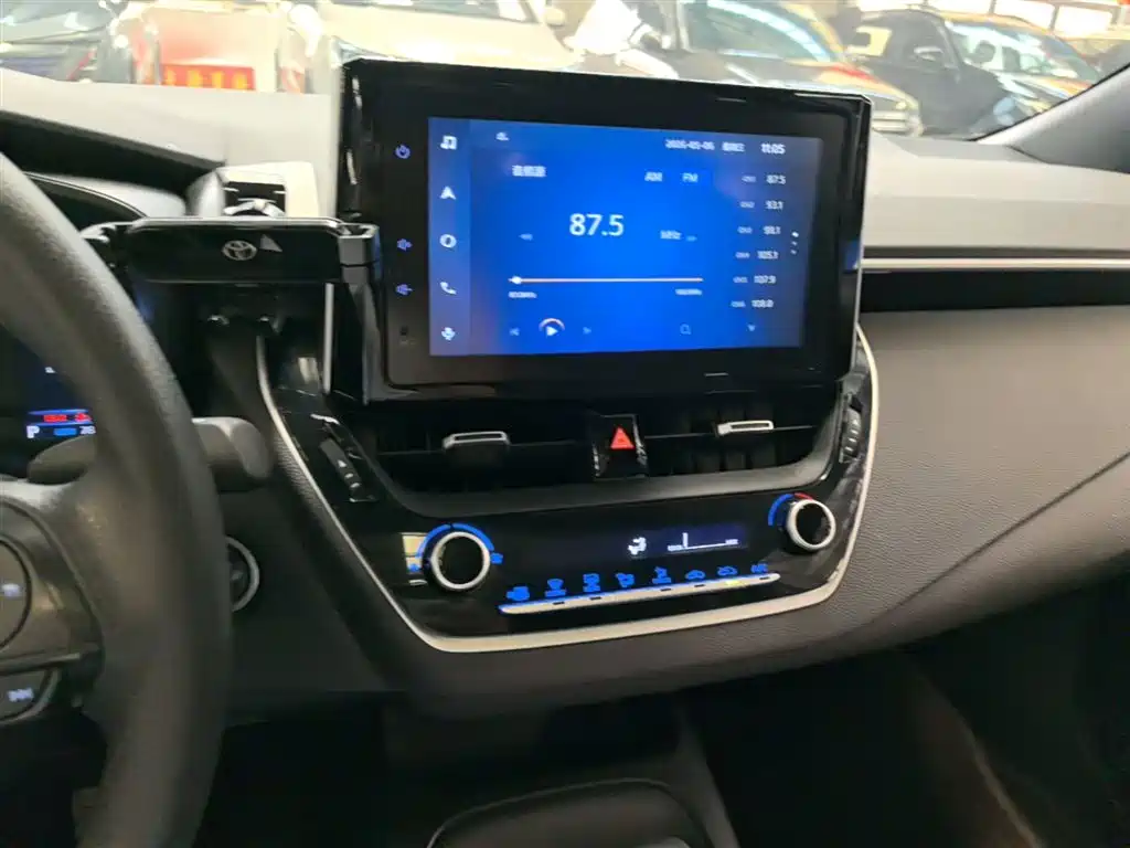 Toyota Levin 2021 185T CVT Luxury Edition фото 13