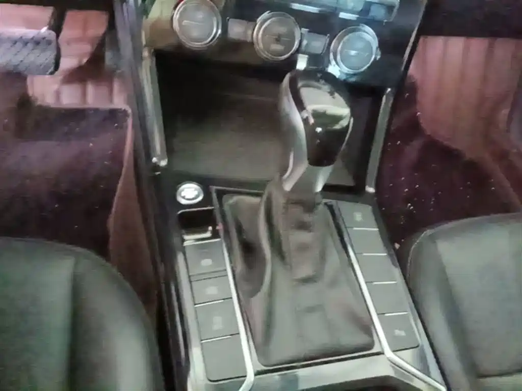 Volkswagen Passat 2019 330TSI Elite Version China VI фото 14