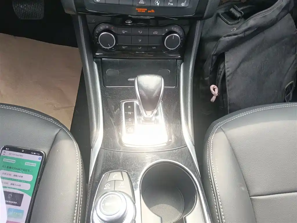 Infiniti QX30 2018 2017 1.6T 2WD Fashion Edition