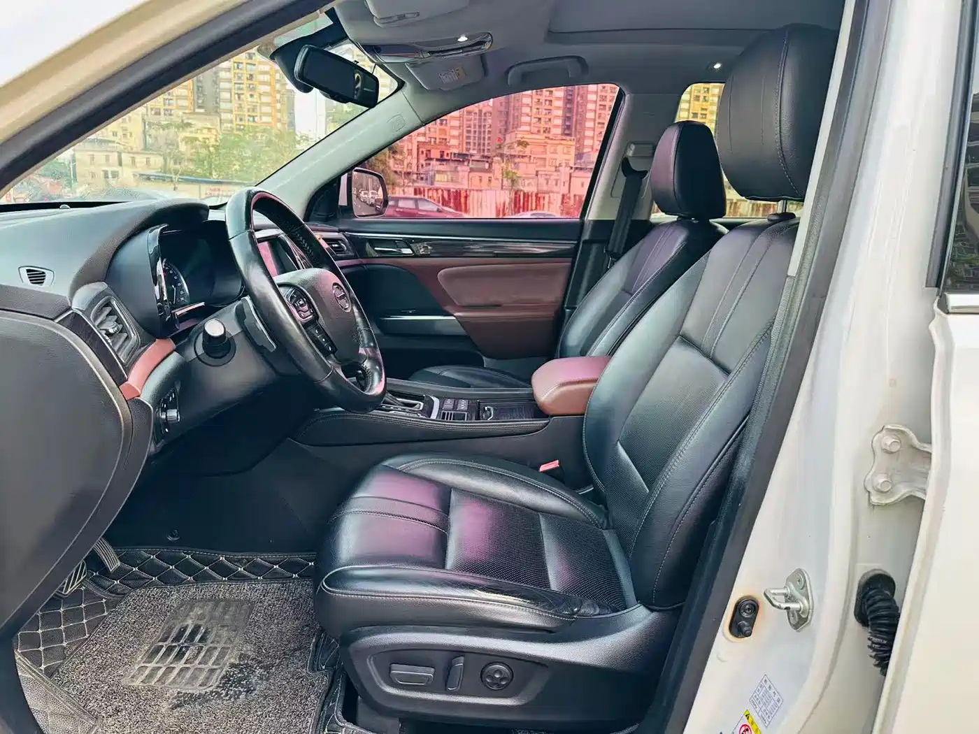 GAC Trumpchi Trumpchi GS8 2017 320T 2WD Luxury Smart Connect (7-seater) фото 7