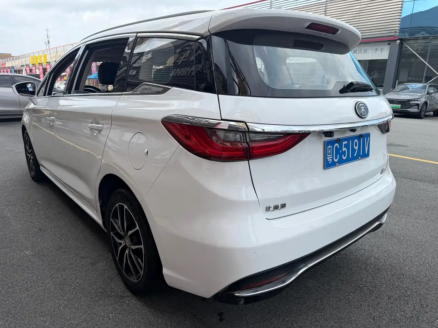BYD Song MAX 2017 1.5T Auto Smart Elite 7-Seater фото 8