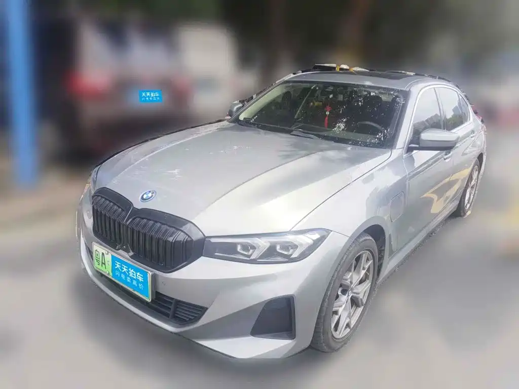 BMW i3 2022 eDrive 35 L