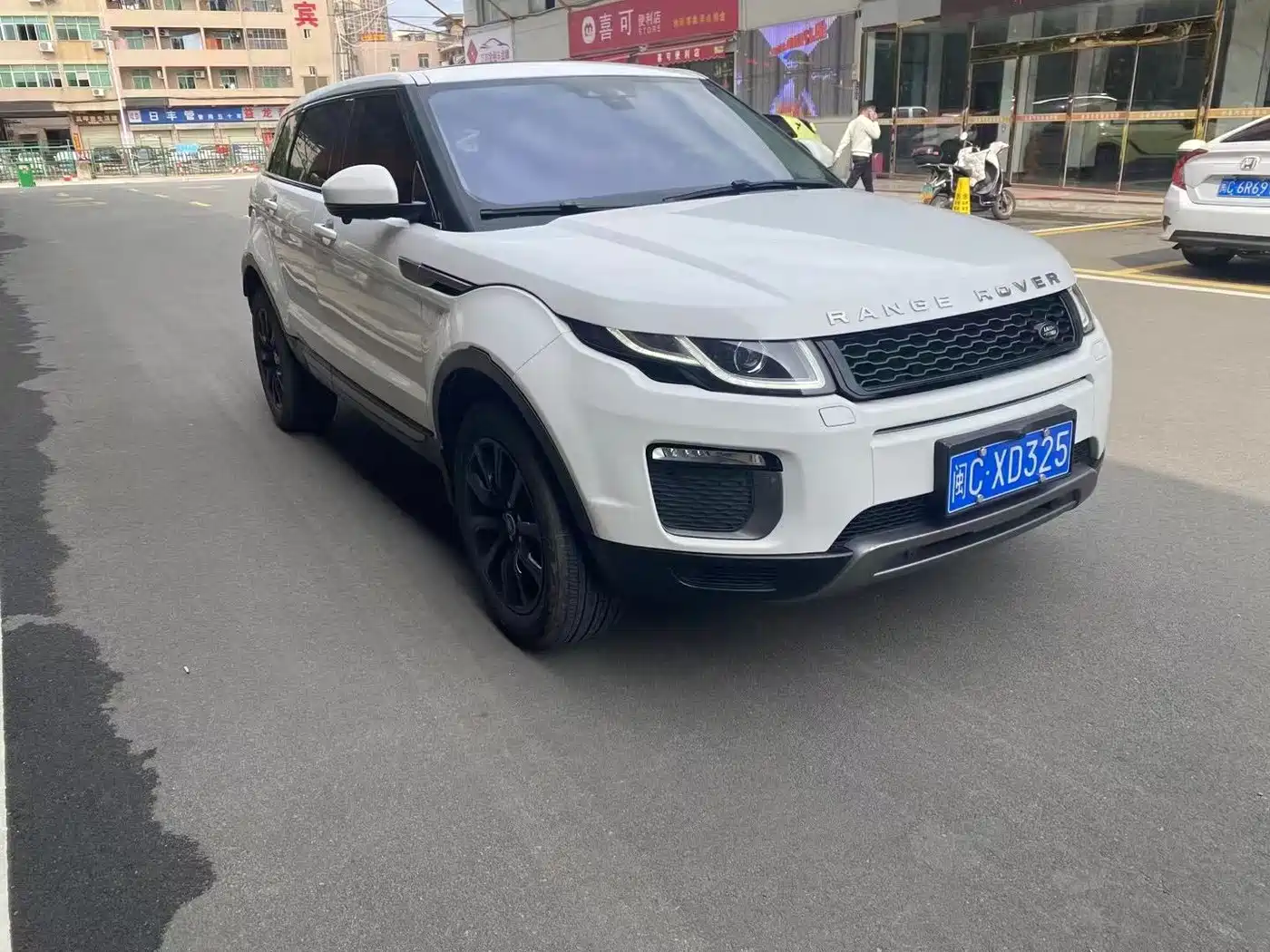 Land Rover Range Rover Evoque 2018 240PS PURE Trend фото 2